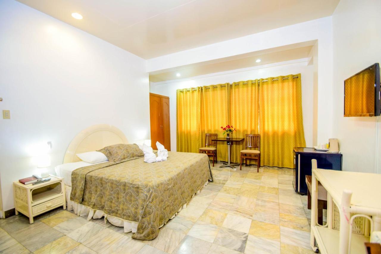 Kalibo Hotel エクステリア 写真